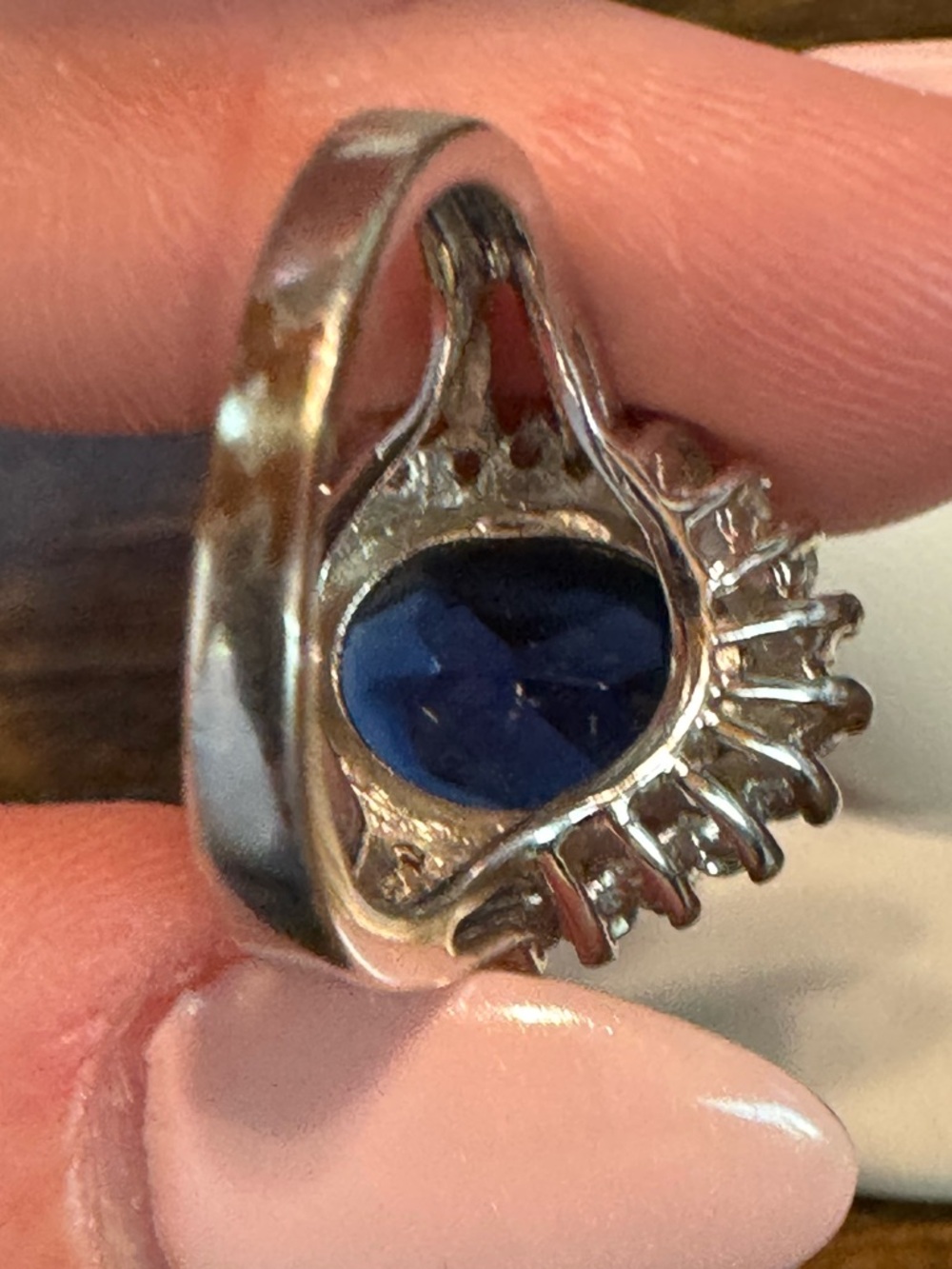 Avon Sterling Silver Blue Royal Sapphire CZ Halo Ring 925 Size 6 - Picture 10 of 11
